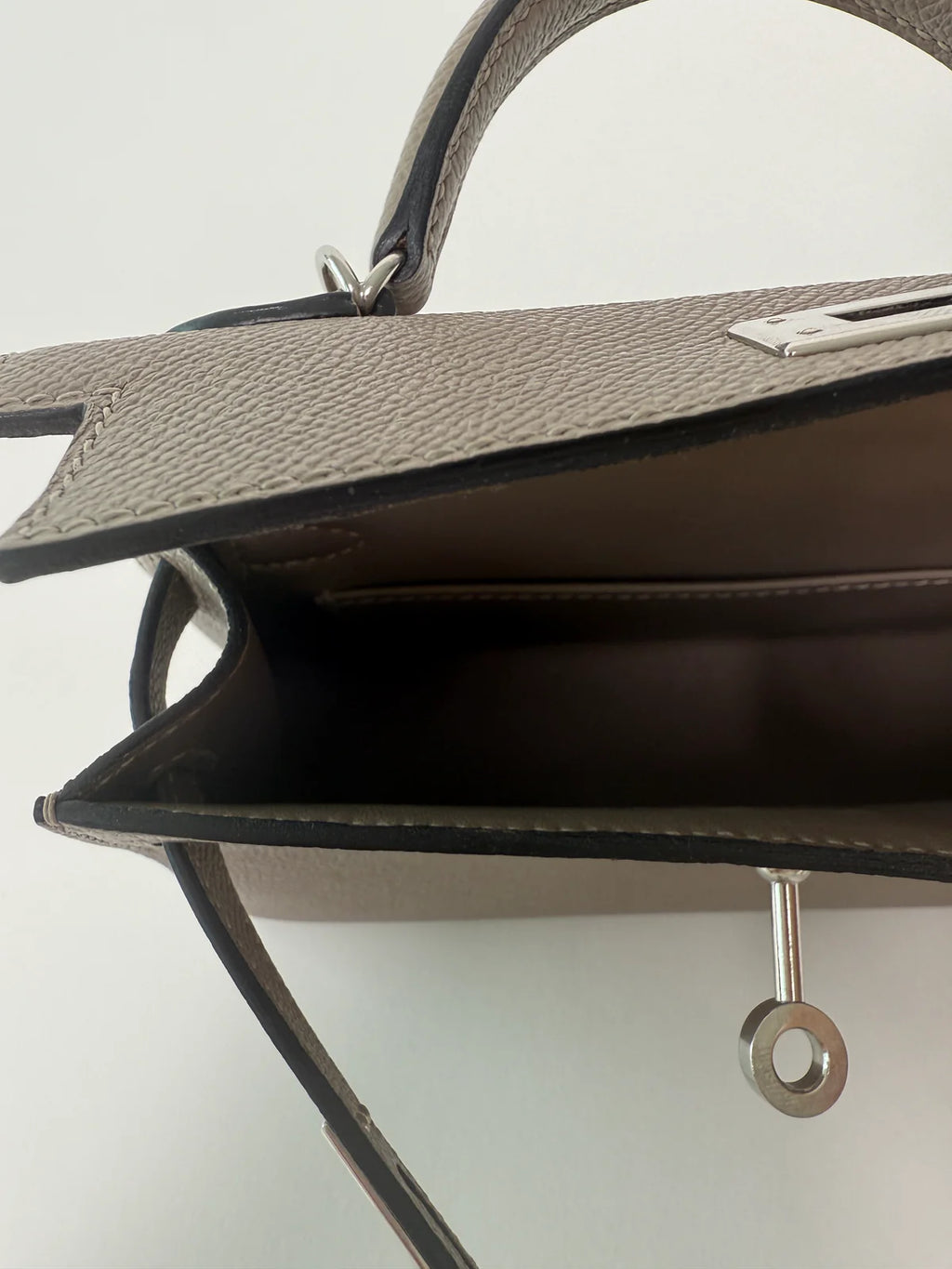 HERMÉS MINI KELLY GRIS ASPHALT IN EPSOM LEATHER WITH PHW