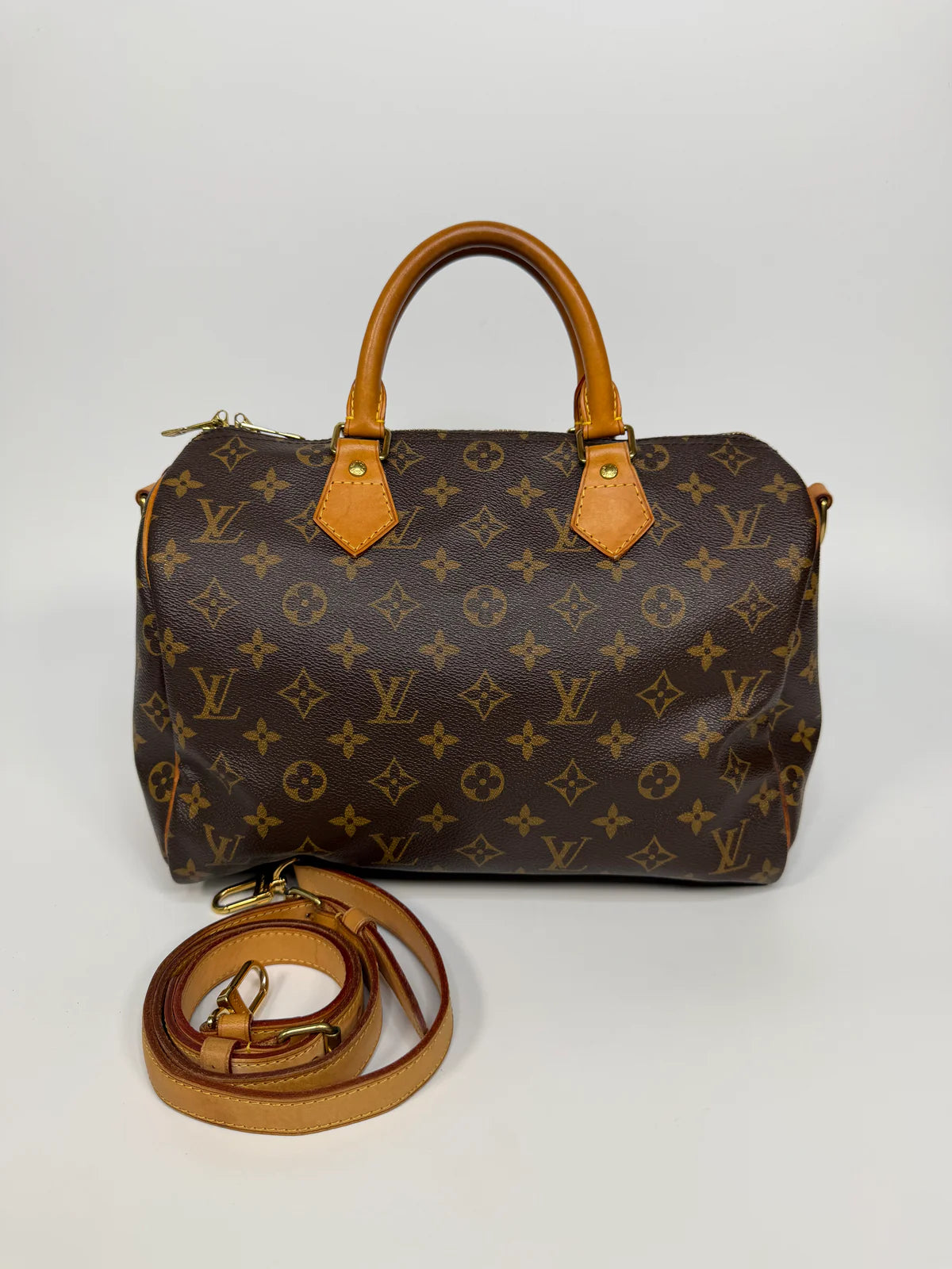 LOUIS VUITTON BANDOULIÈRE SPEEDY 30 IN MONOGRAM WITH GOLD HARDWARE