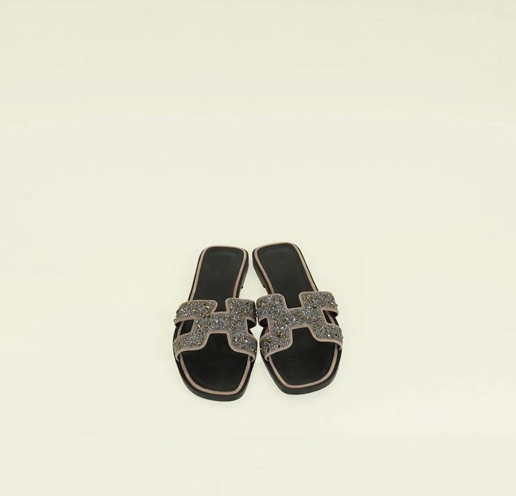 Hermes Pink Nude Oran Crystal Beads Embellished Sandals Size 35.5