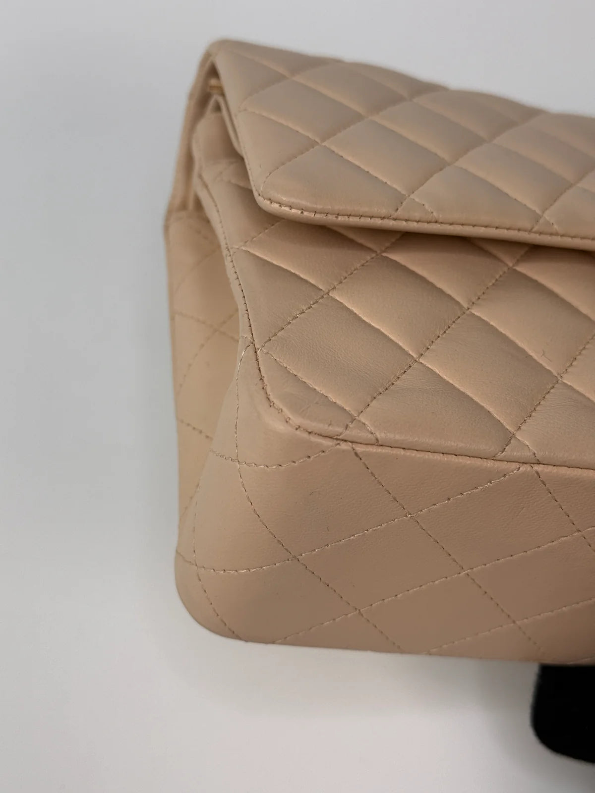 CHANEL MEDIUM CLASSIC DOUBLE FLAP LIGHT BEIGE LAMBSKIN LEATHER WITH SILVER HARDWARE