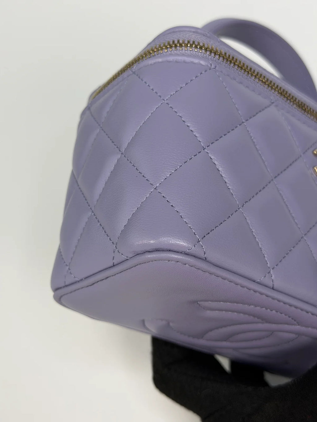 CHANEL MINI VANITY TOP HANDLE IN LILAC LAMBSKIN LEATHER WITH GOLD HARDWARE