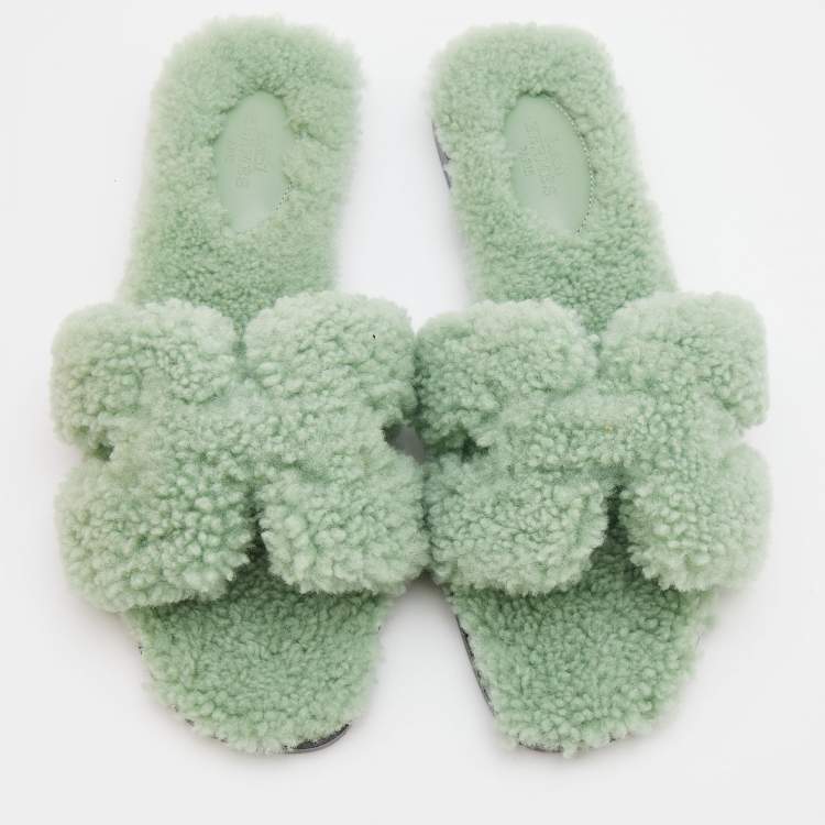 Hermes Mint Green Shearling Fur Oran Flat Sandals Size 38