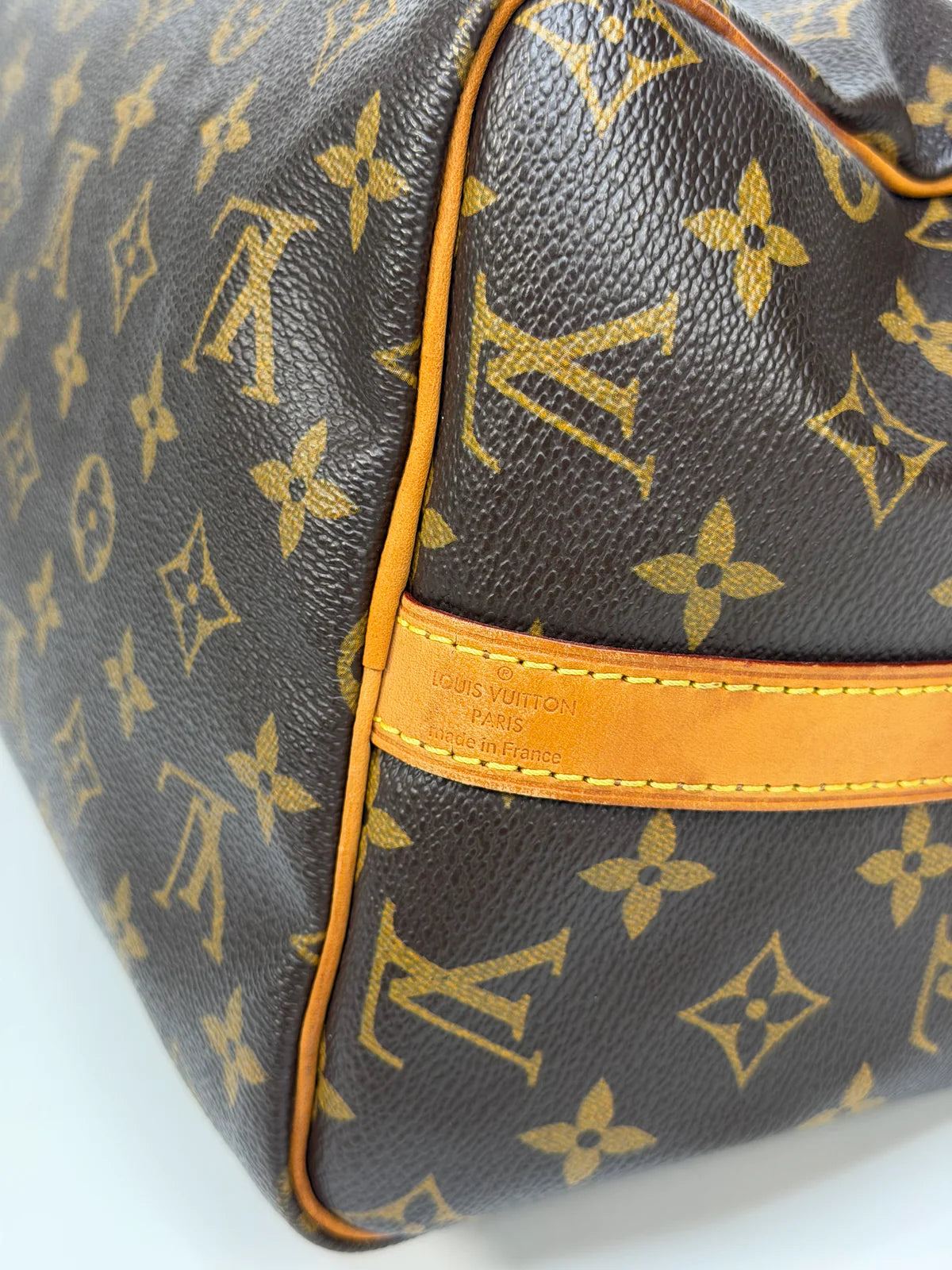 LOUIS VUITTON BANDOULIÈRE SPEEDY 30 IN MONOGRAM WITH GOLD HARDWARE