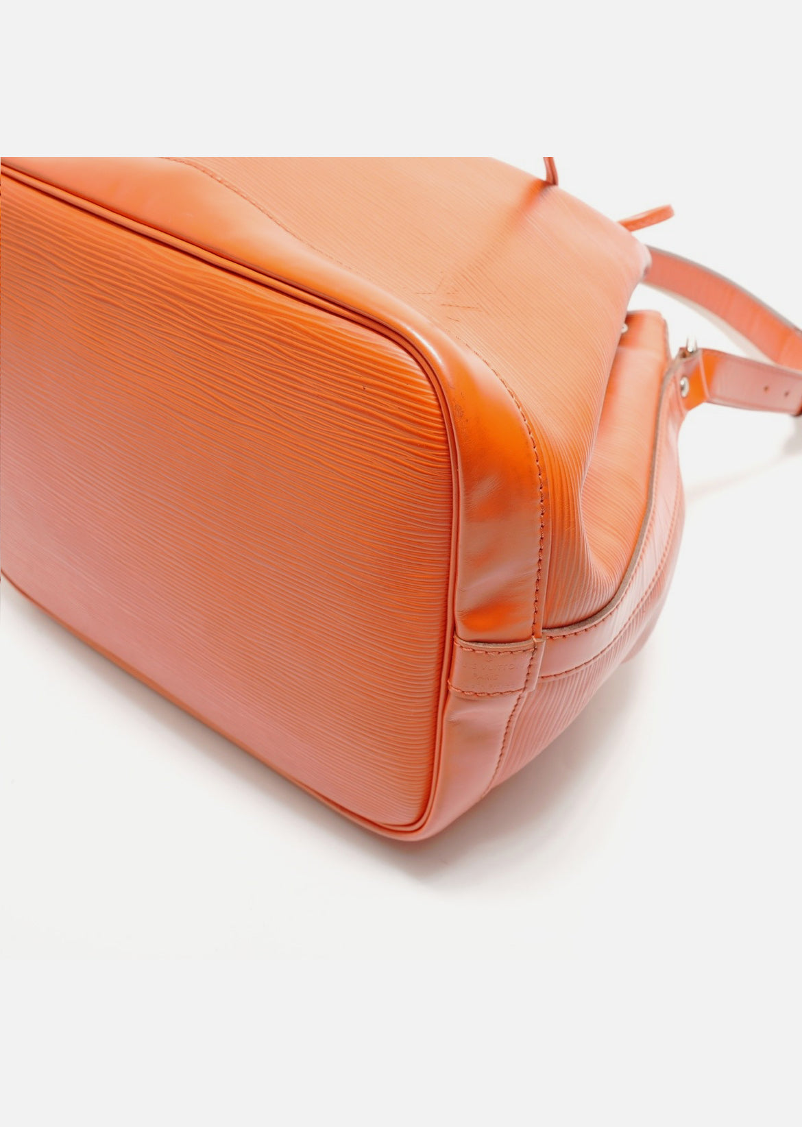 LOUIS VUITTON 2014 Petit Noe Epi Shoulder Bag Orange