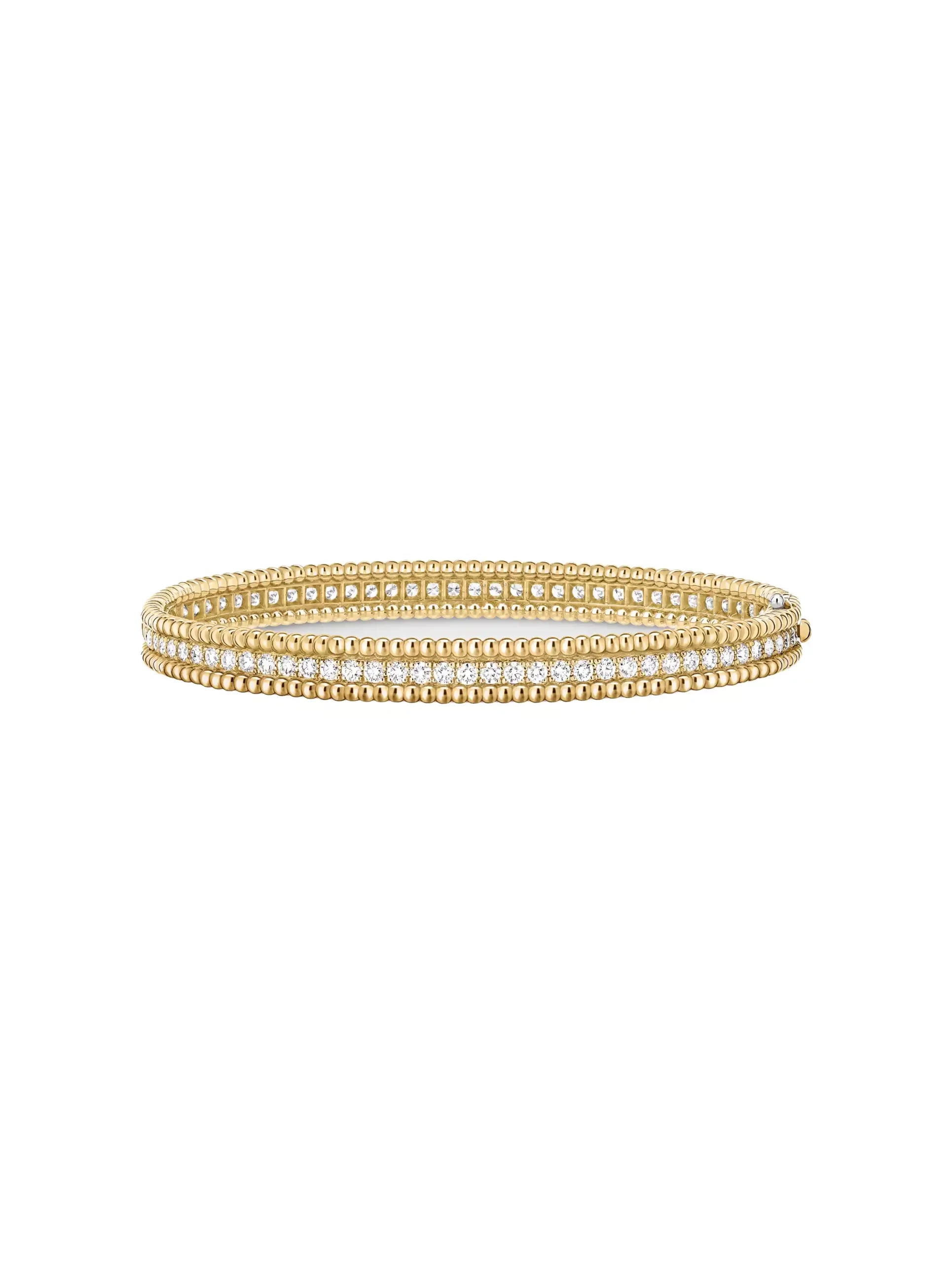 Van Cleef And Arpels Perlee Diamonds Bracelet Size 17 VCARP27B00