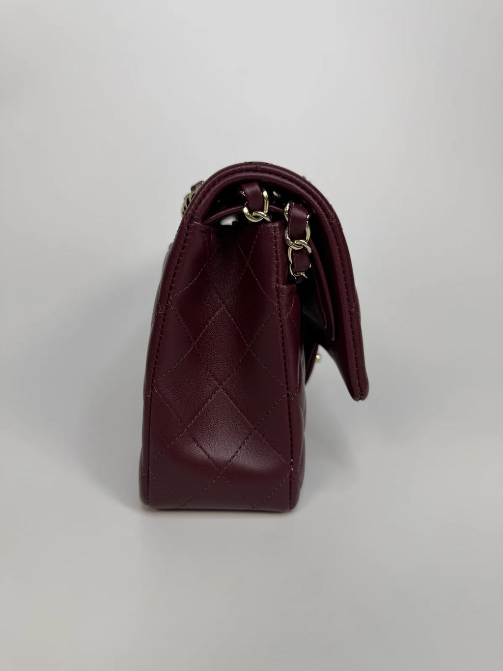 CHANEL MEDIUM CLASSIC DOUBLE FLAP BURGUNDY LAMBSKIN LEATHER WITH PALE GOLD HARDWARE