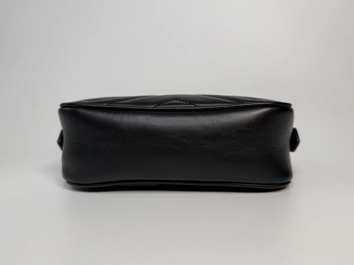 GUCCI SMALL MARMONT CAMERA BAG IN BLACK LEATHER WITH GOLD HARDWARE