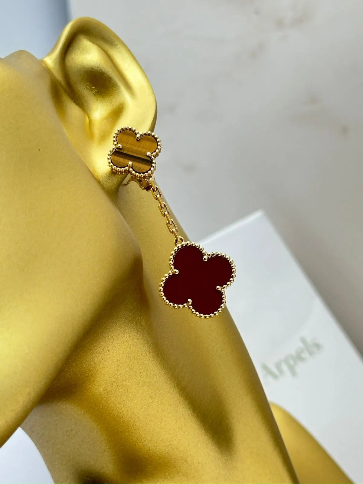 Van Cleef And Arpels Magic Alhambra Ladies Eariings
