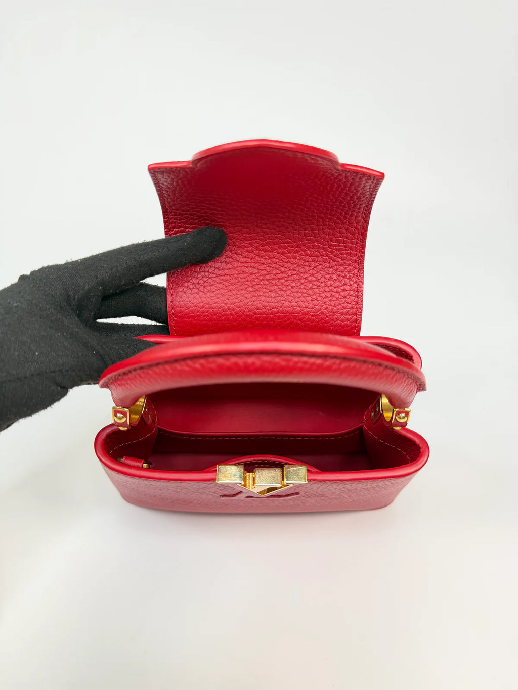 LOUIS VUITTON CAPUCINES MINI BAG IN SCARLET TAURILLION LEATHER WITH GOLD HARDWARE