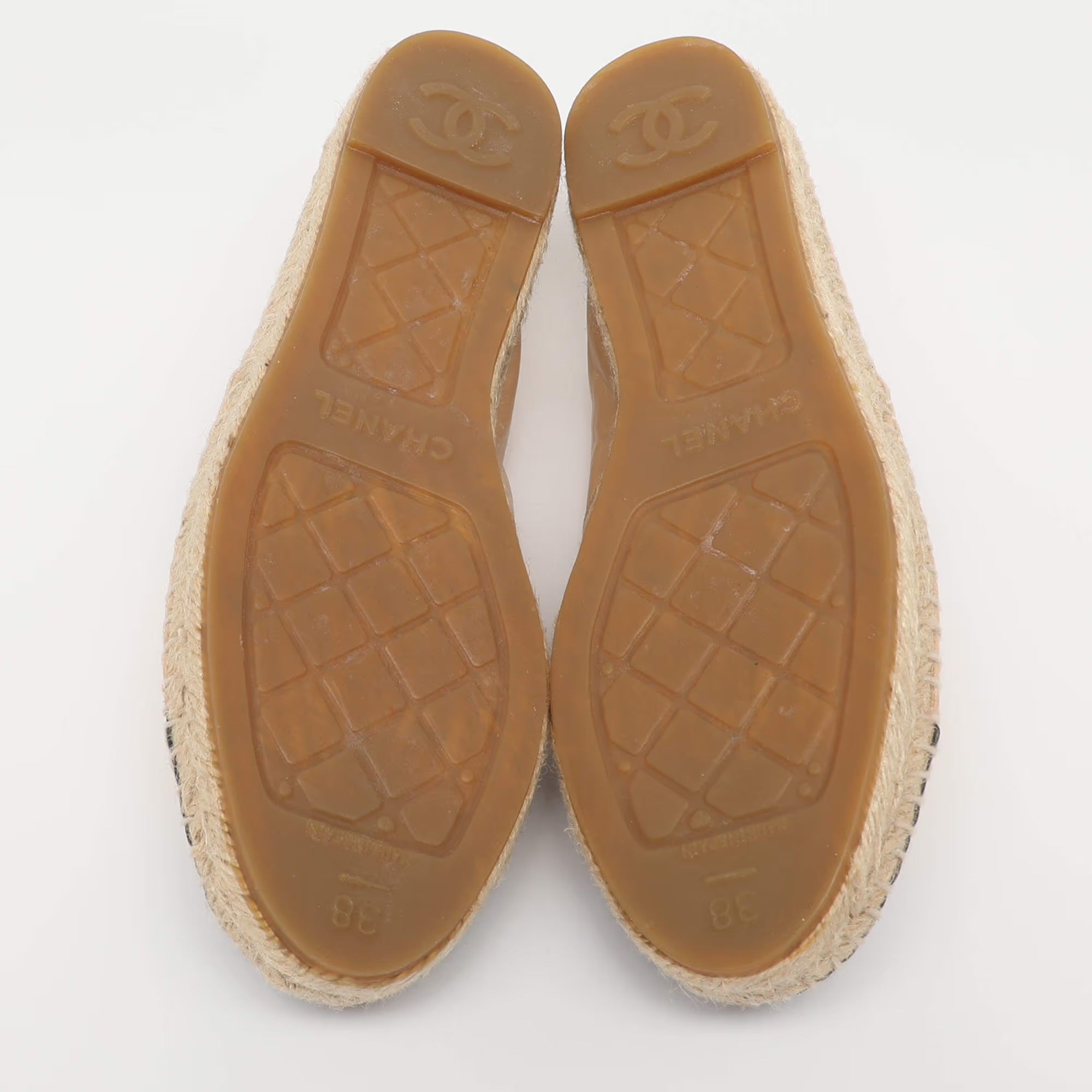 Chanel CC Cap Toe Size 38 Beige/Black Leather Espadrille Flats