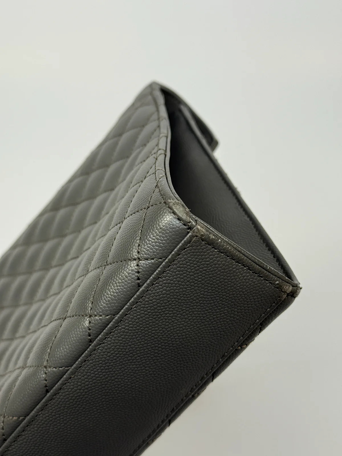 SAINT LAURENT LARGE GREY GRAINED LEATHER ENVELOPE SHOULDER BAG