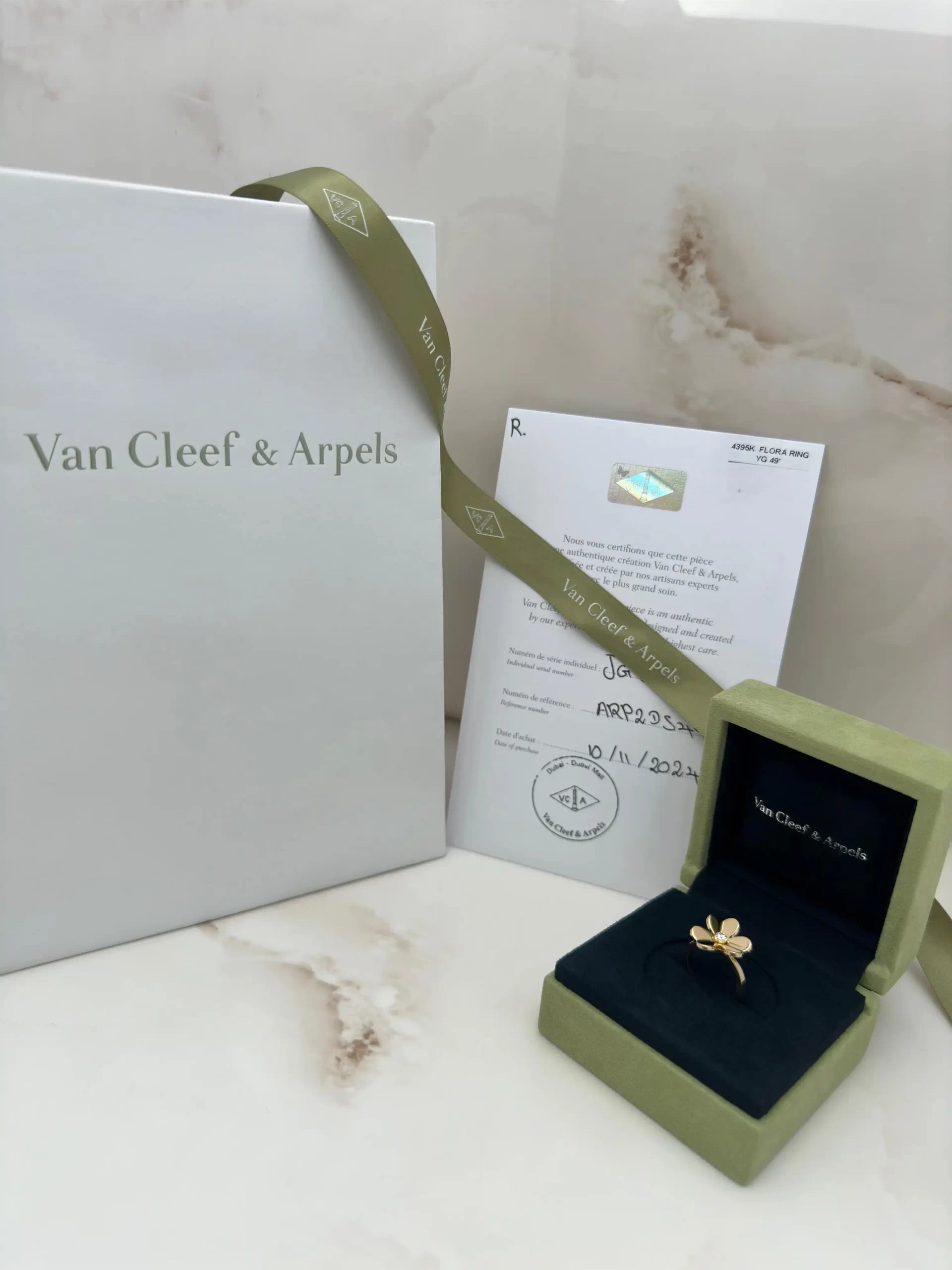 Van Cleef And Arpels Frivole Ring Size 49