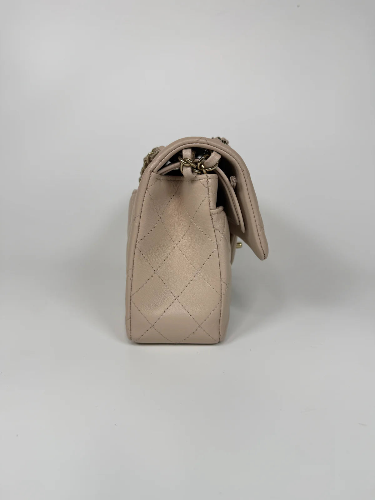 CHANEL SMALL CLASSIC DOUBLE FLAP IN LIGHT BEIGE LAMBSKIN LEATHER WITH PALE GOLD HARDWARE