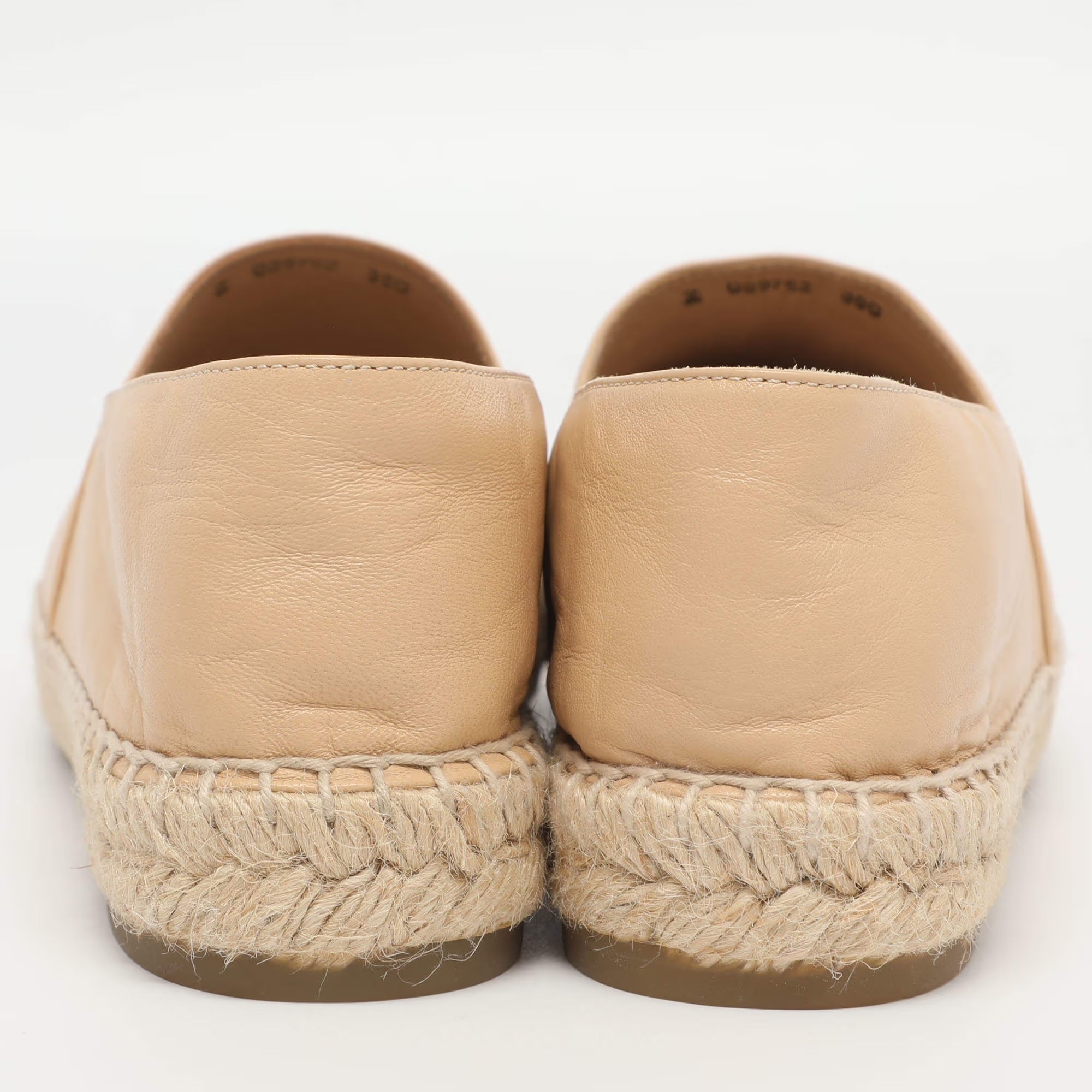 Chanel CC Cap Toe Size 38 Beige/Black Leather Espadrille Flats