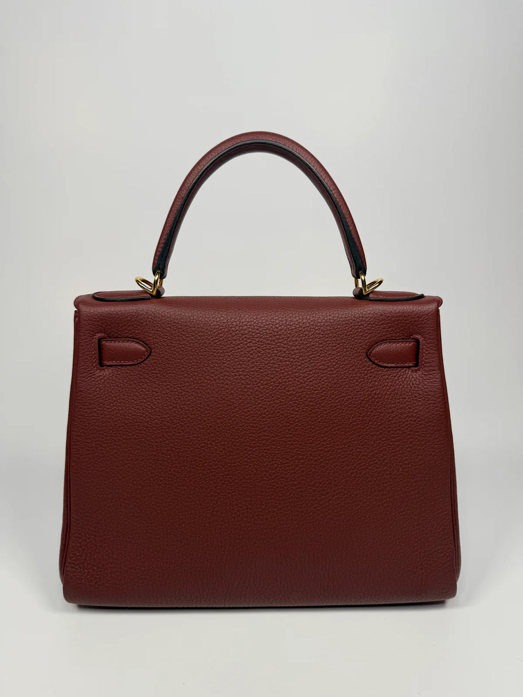 HERMÈS KELLY 28 IN ROUGE H TOGO LEATHER WITH GOLD HARDWARE