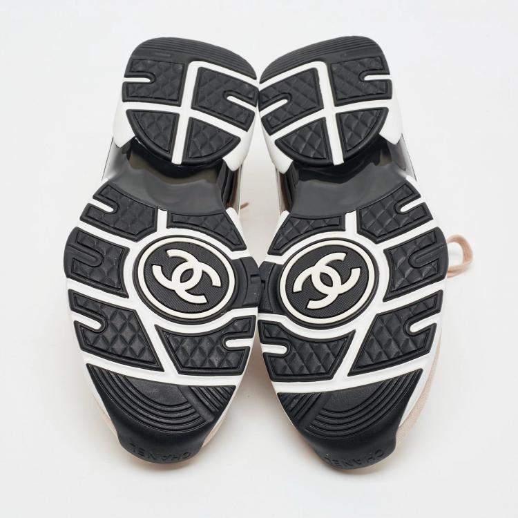 Chanel CC Size 40.5 Two Tone Knit Fabric and Suede Lace Up Sneakers