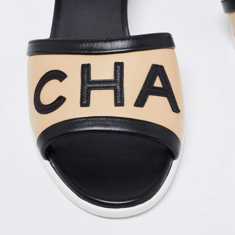 Chanel Beige/Black Leather Logo Slide Sandals Size 40.5
