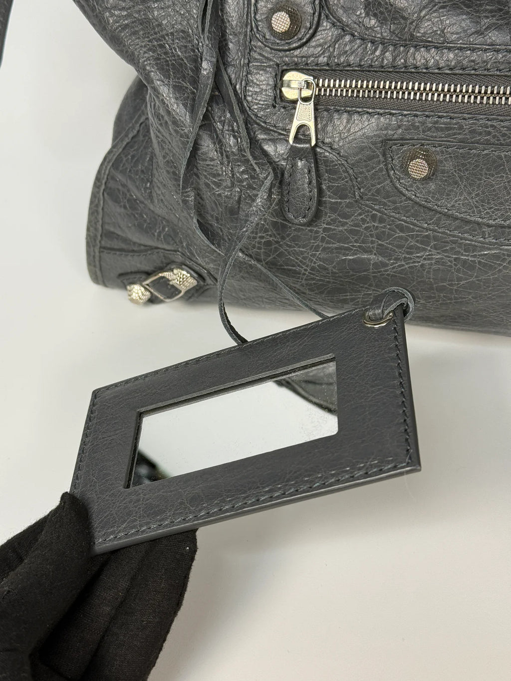 BALENCIAGA MEDIUM LE CITY BAG IN GREY LEATHER WITH SILVER HARDWARE