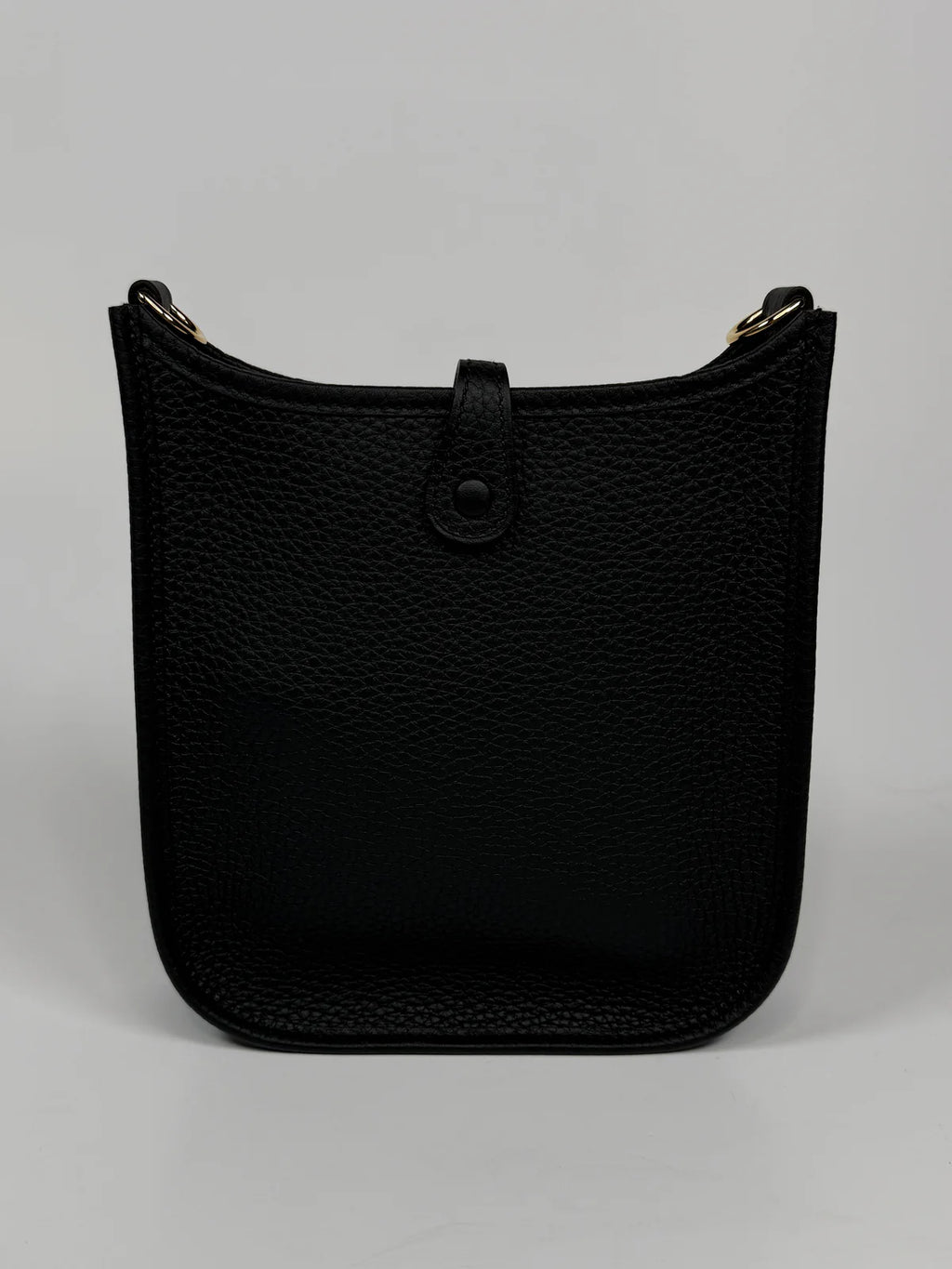 HERMÈS EVELYNE TPM BLACK CLEMENCE LEATHER GOLD HARDWARE
