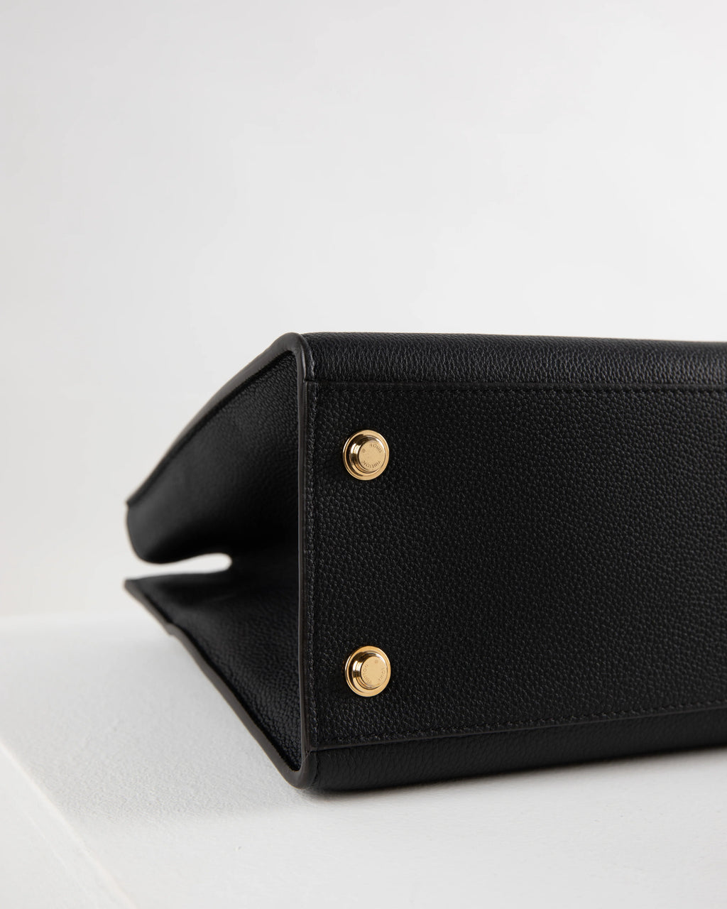 Louis Vuitton City Steamer Bag MM in Black